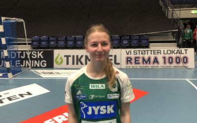 VOEL-PIGE PÅ KONTRAKT