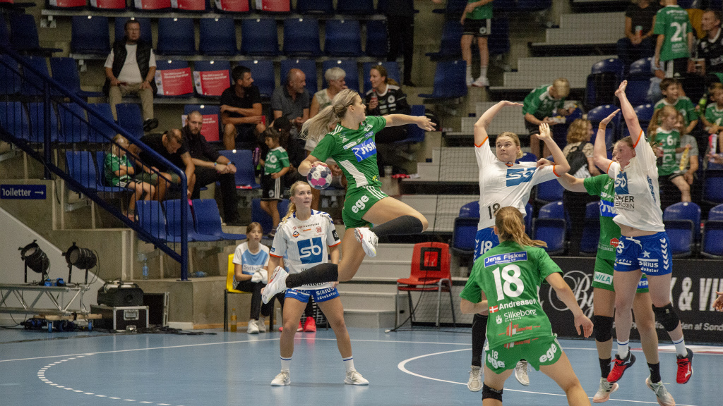 Ellebæk til kampprogram