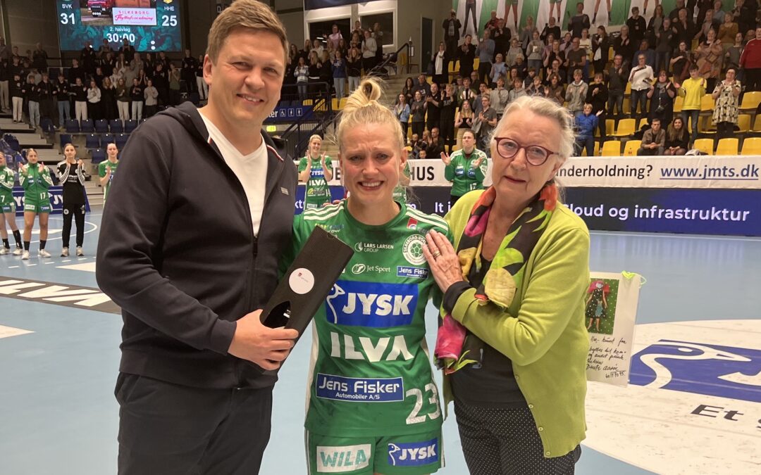 AG sagde farvel med manér